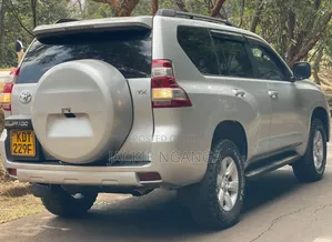 Toyota Land Cruiser Prado 2014 Silver