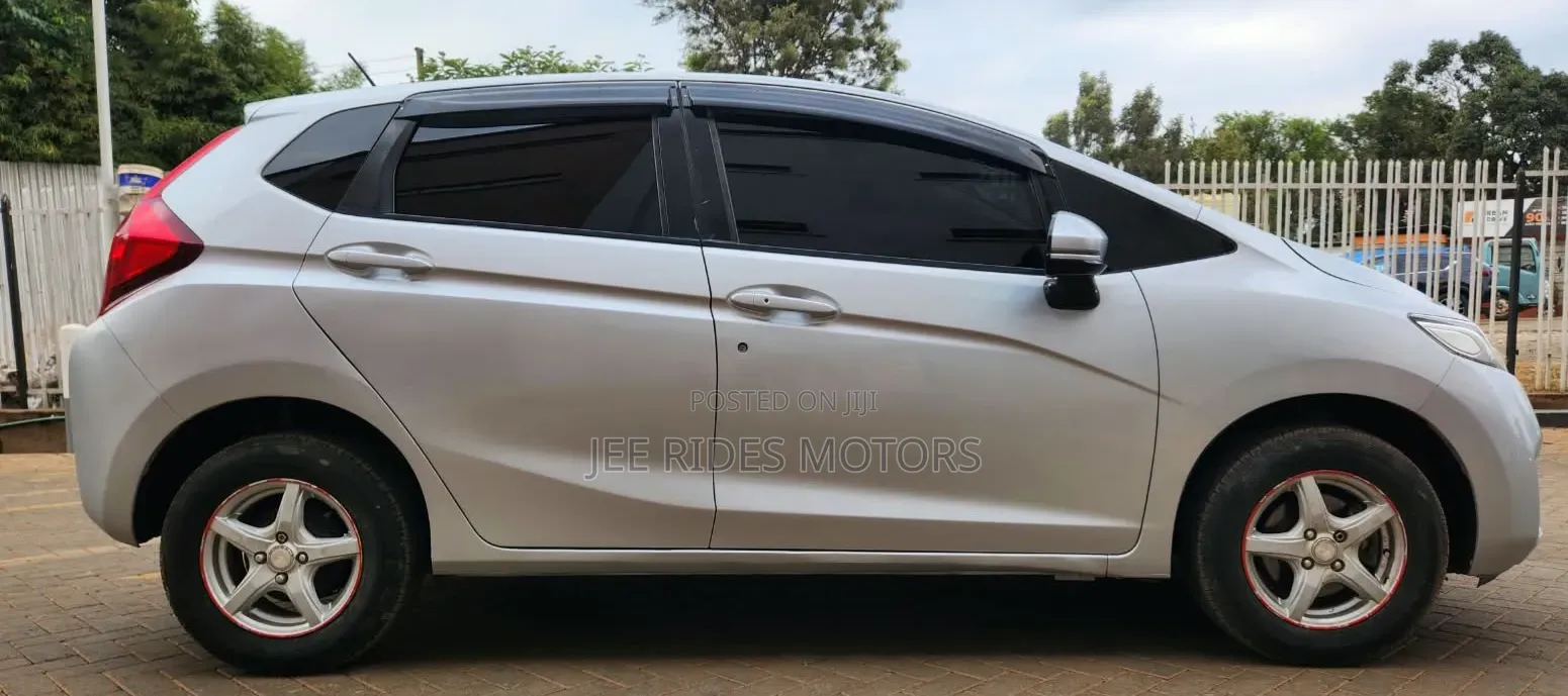 Honda Fit 2014 Silver
