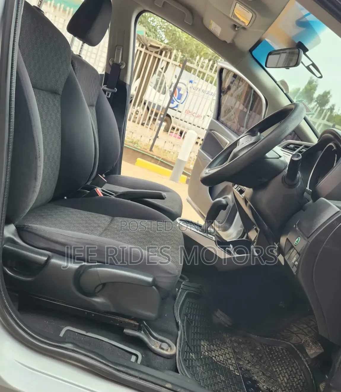 Honda Fit 2014 Silver