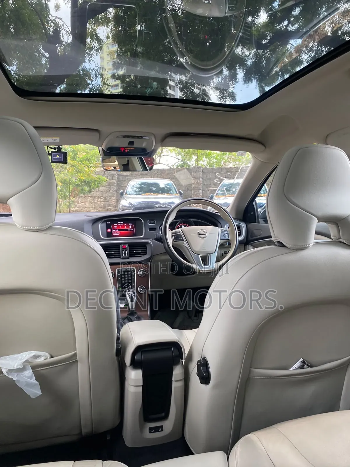 Volvo V40 2019 Gray