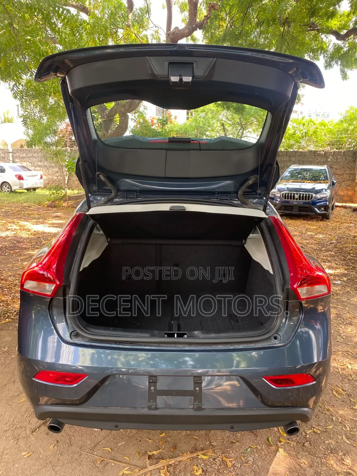 Volvo V40 2019 Gray