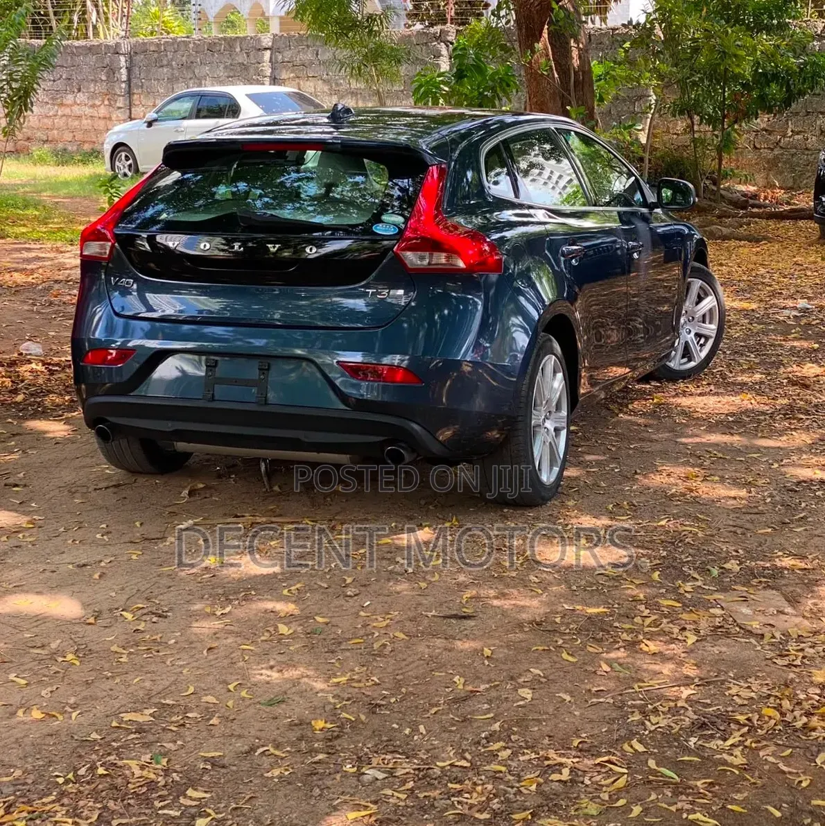 Volvo V40 2019 Gray