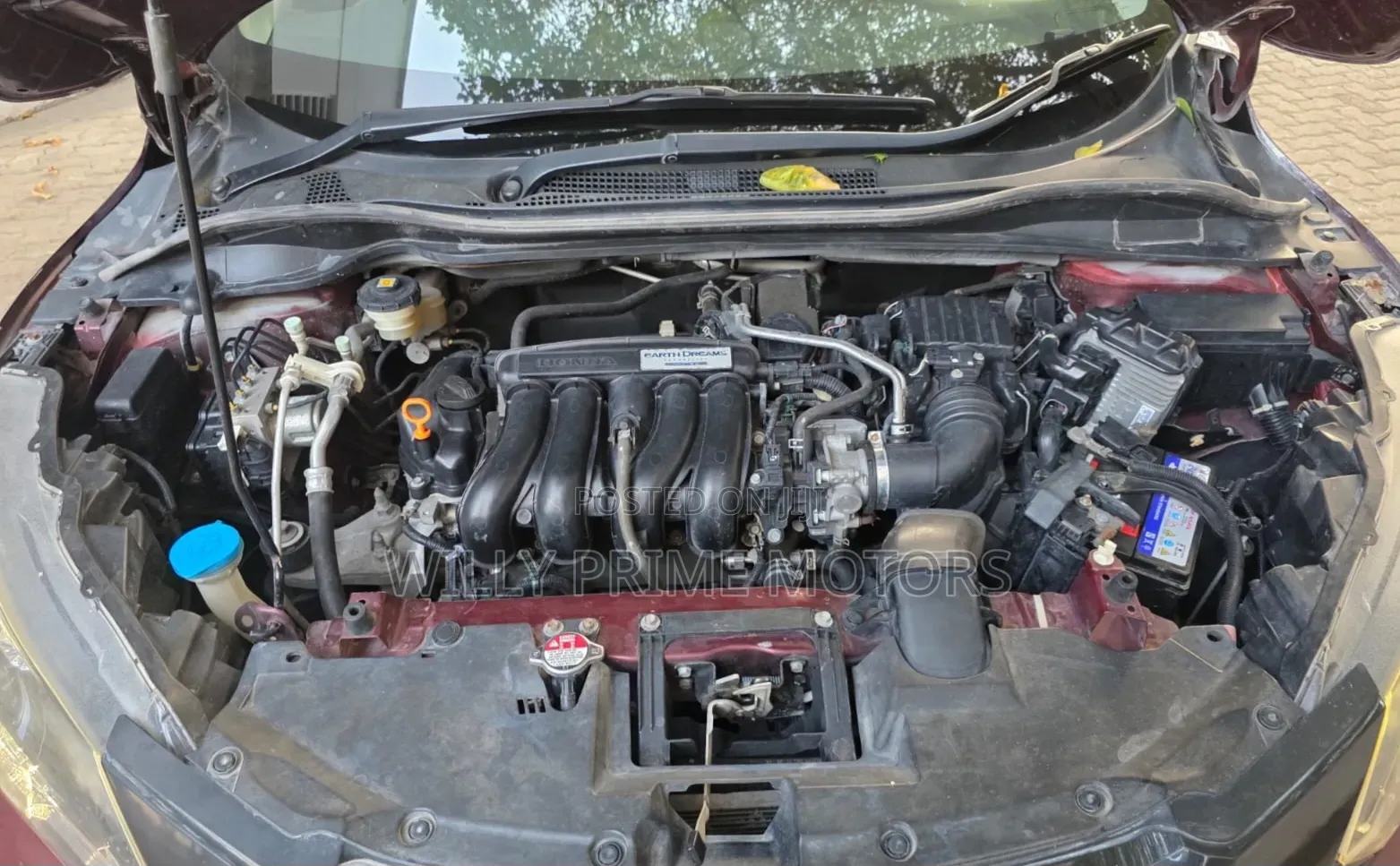 Honda Vezel 1.5 2WD 2015 Maroon