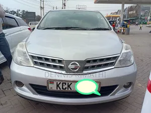 Nissan Tiida 1.5L 16V 2011 Silver