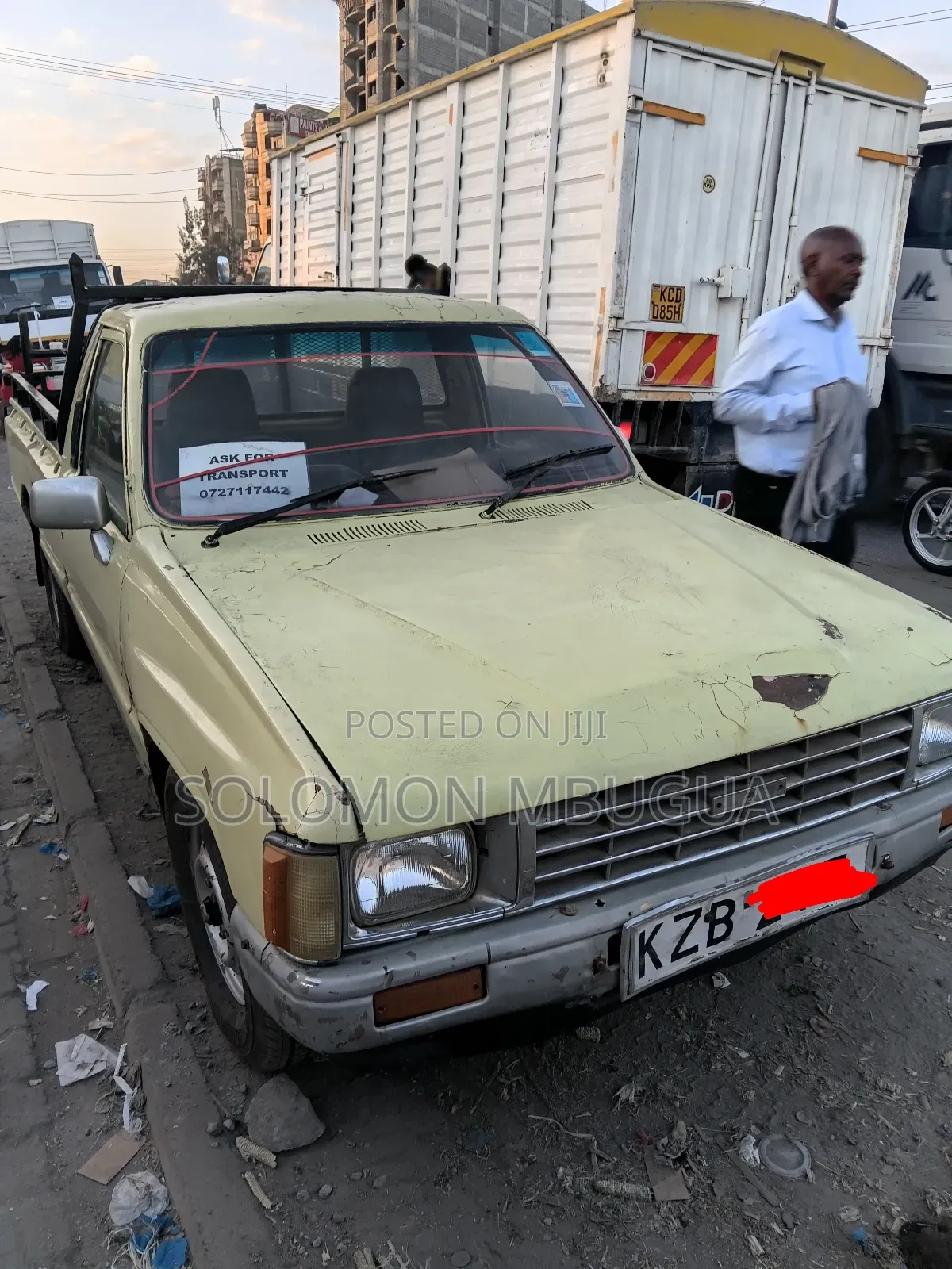 Toyota Hilux 1989 Yellow