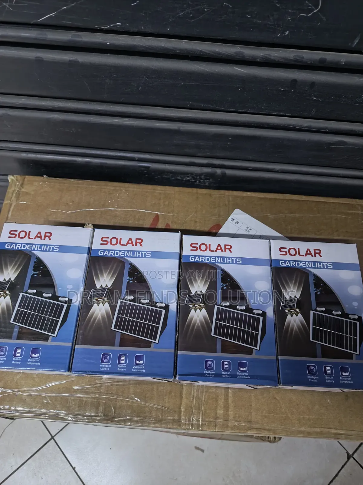 4 pcs.Wireless Intelligent Control Solar Powered Exterior Wall Lights