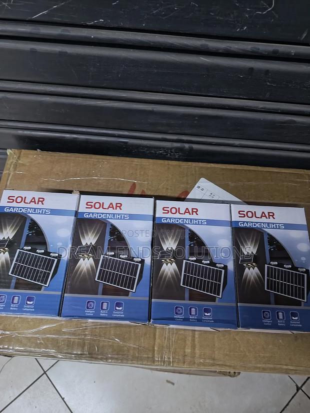 4 pcs.Wireless Intelligent Control Solar Powered Exterior Wall Lights