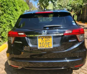 Honda Vezel 2018 Matt Black