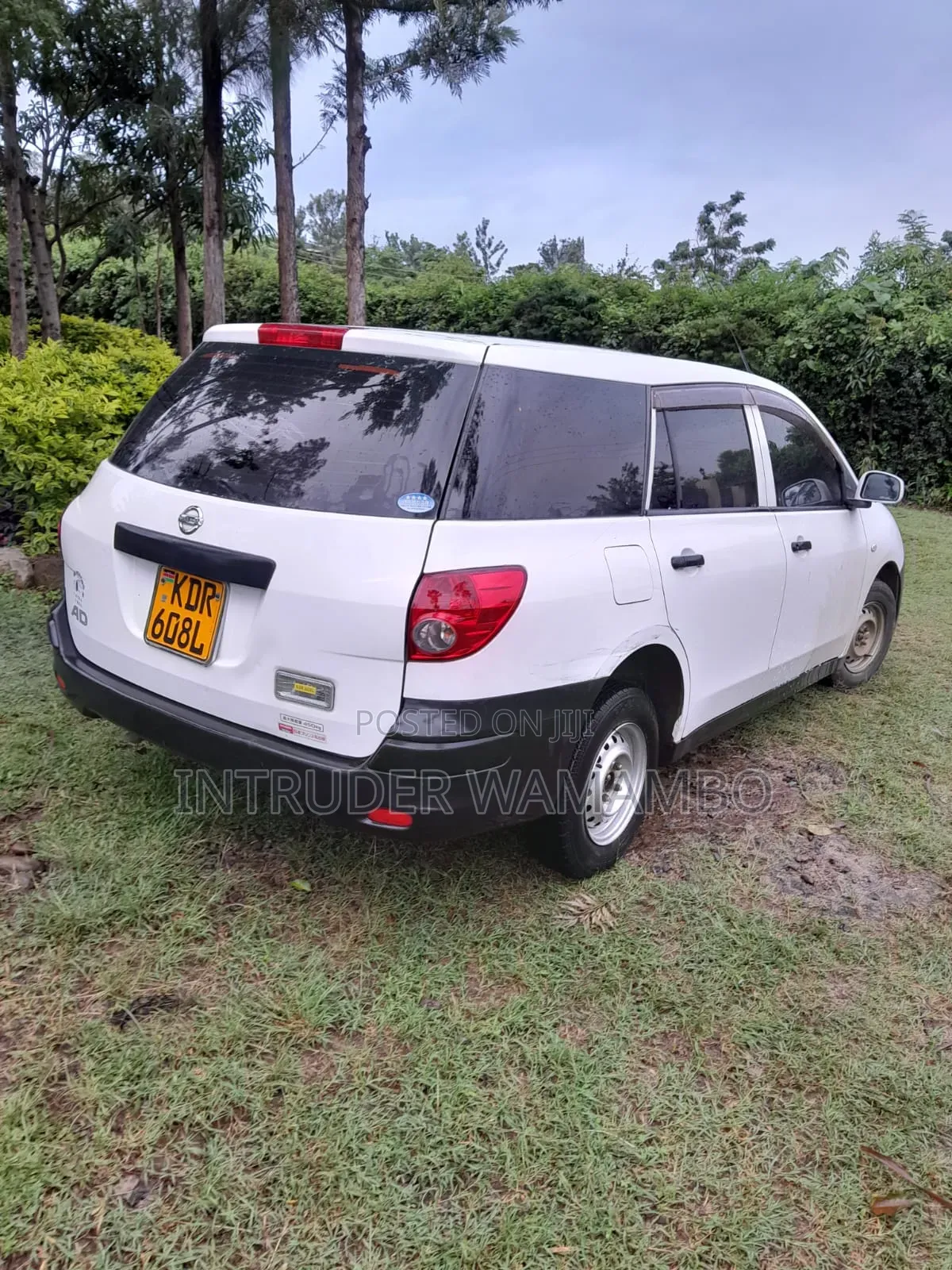 Nissan Advan 2016 White