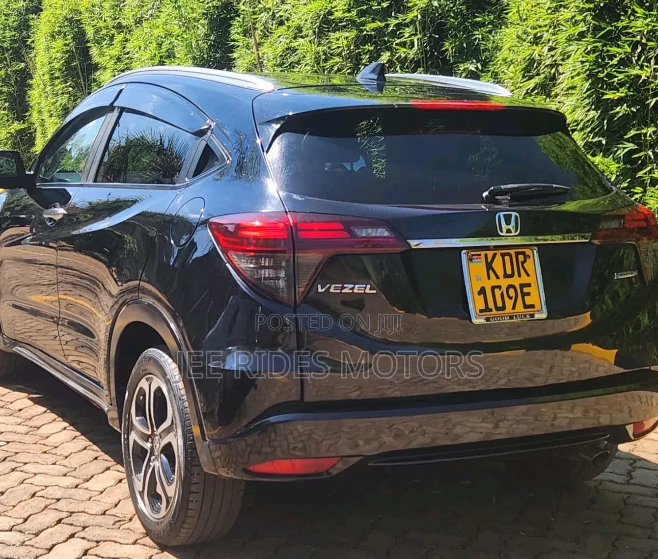 Honda Vezel 2018 Matt Black