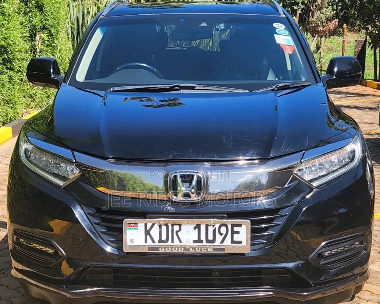 Honda Vezel 2018 Matt Black