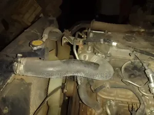 Isuzu NQR 4.8 Engine