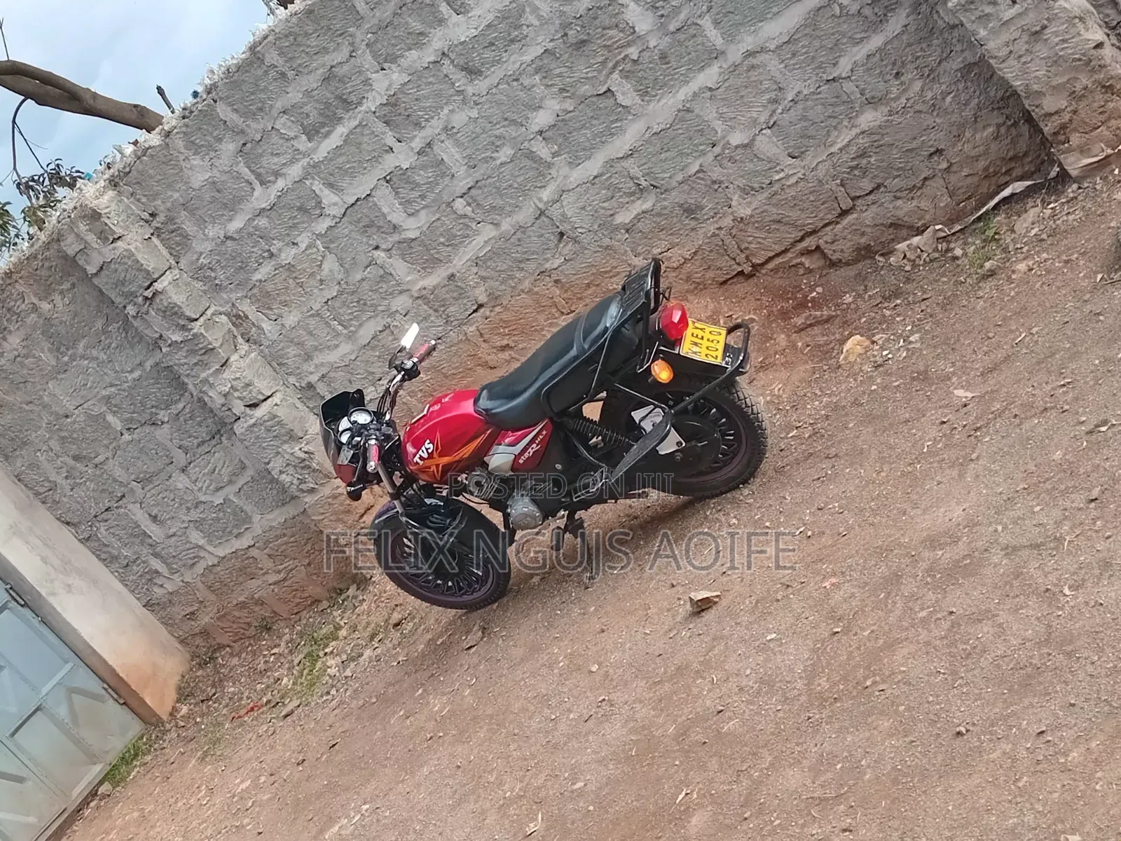 TVS HLX Plus ES 2019 Red