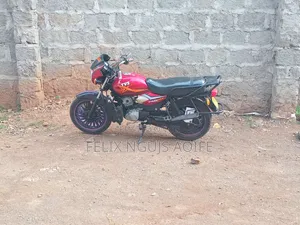 TVS HLX Plus ES 2019 Red