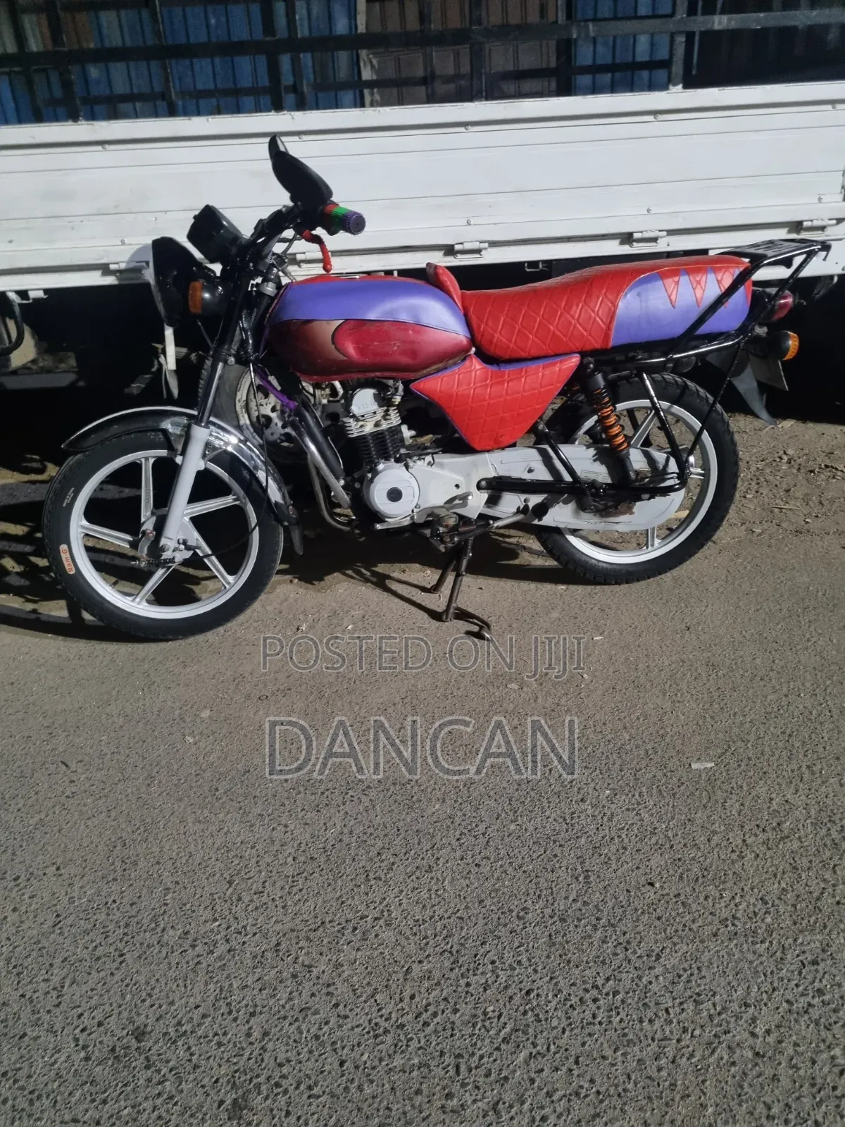 Bajaj Boxer 100 2021 Red