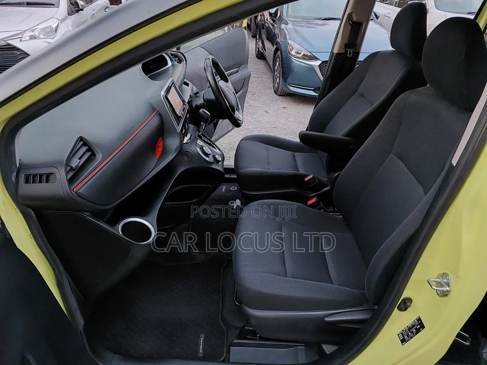 Toyota Sienta 2018 Green