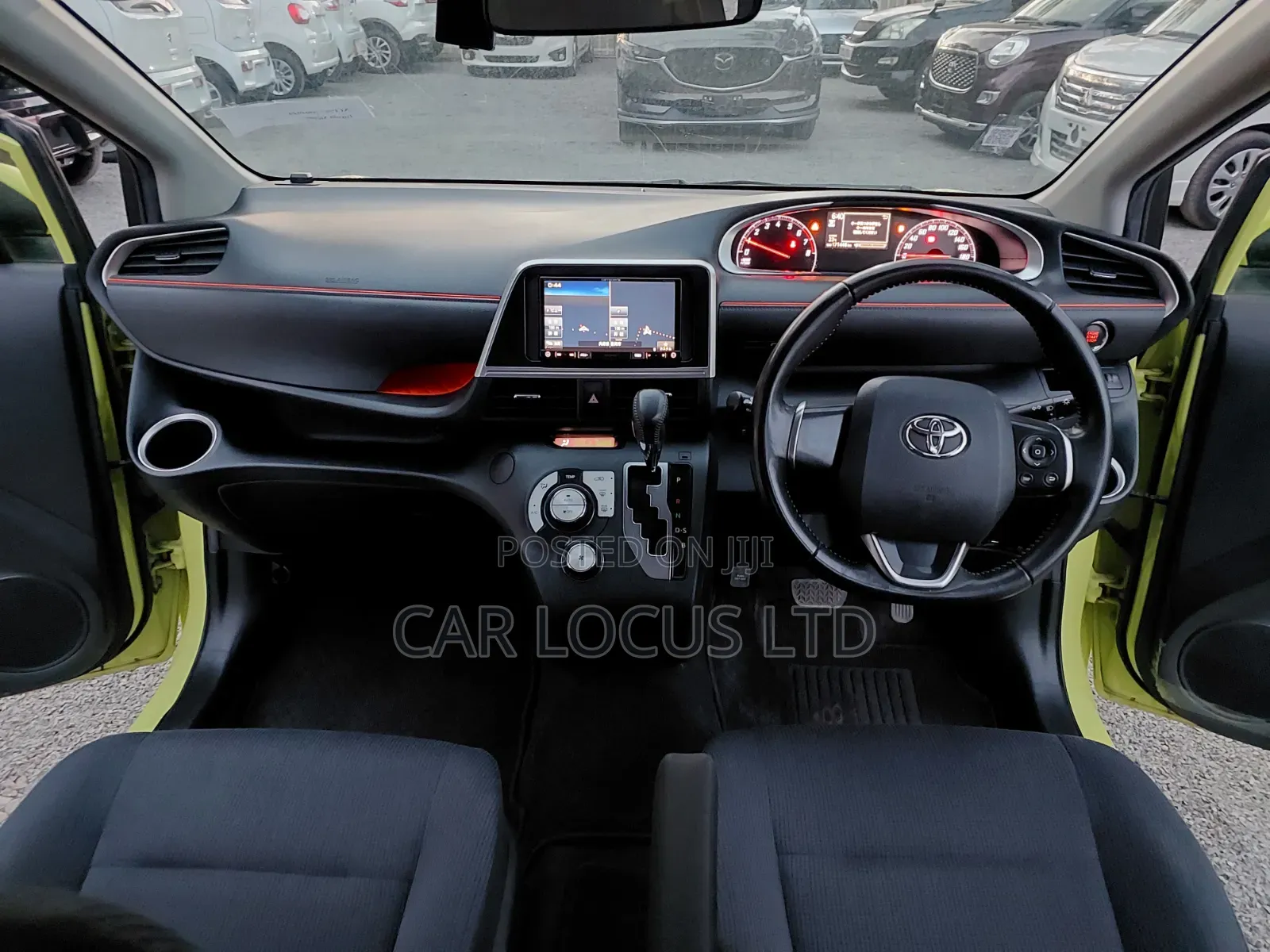 Toyota Sienta 2018 Green