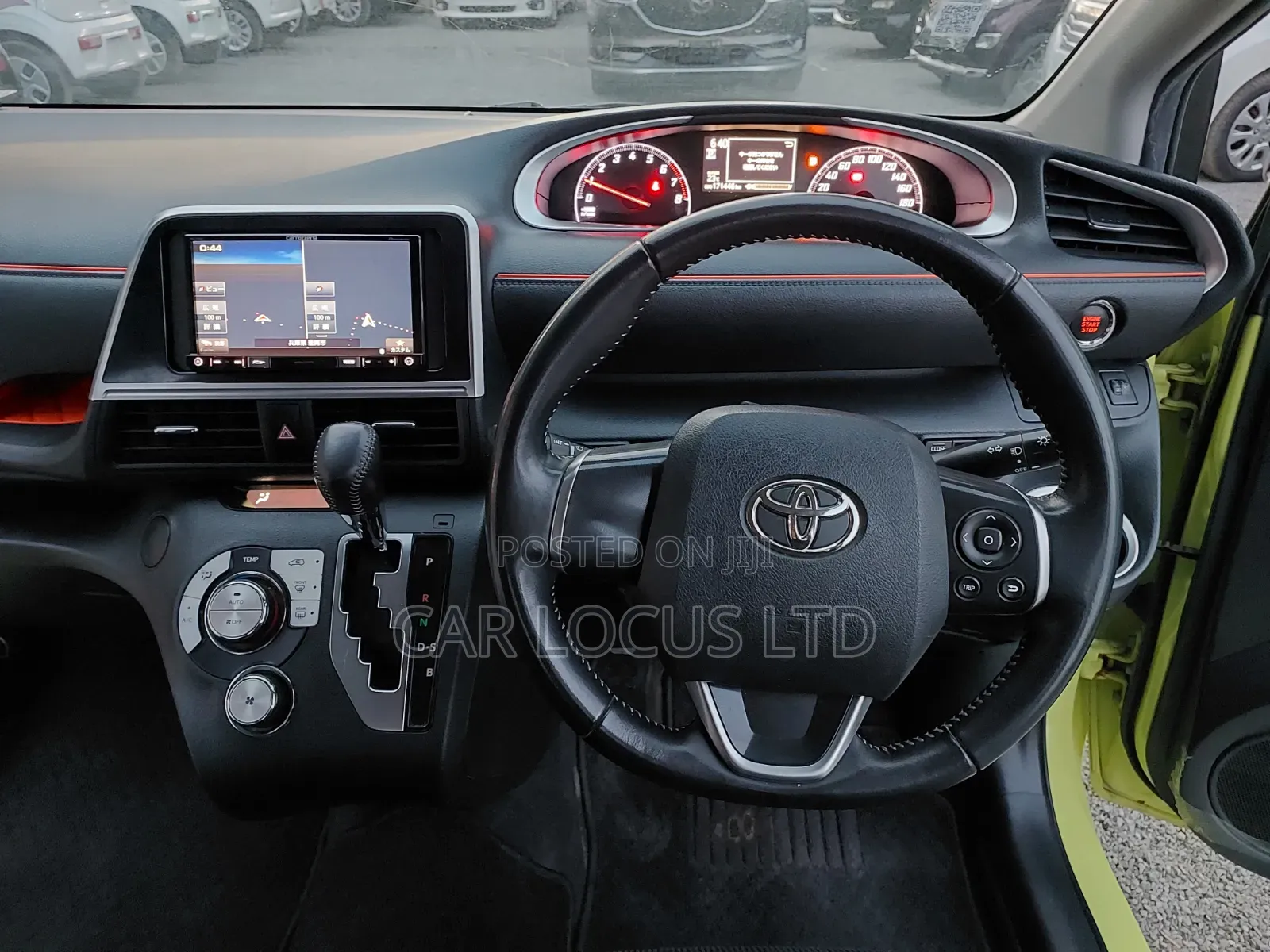 Toyota Sienta 2018 Green