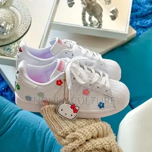 Adidas Superstar Hello Kitty