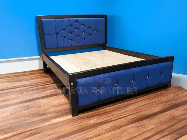 5x6 Blue Diamond-Tufted Mocket Bed - thumbnail 2