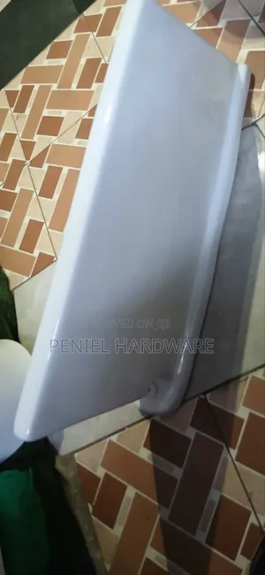 Urinal Divider