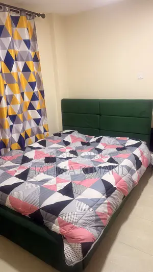 Upholstered 5by6 Platform Bed