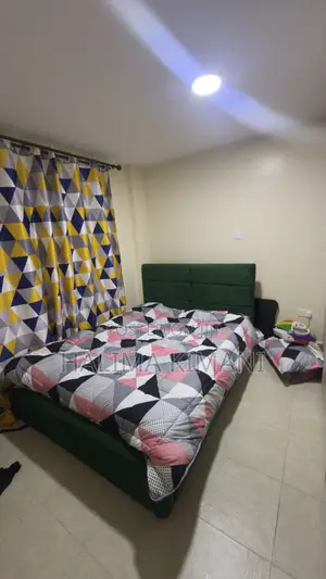 Upholstered 5by6 Platform Bed