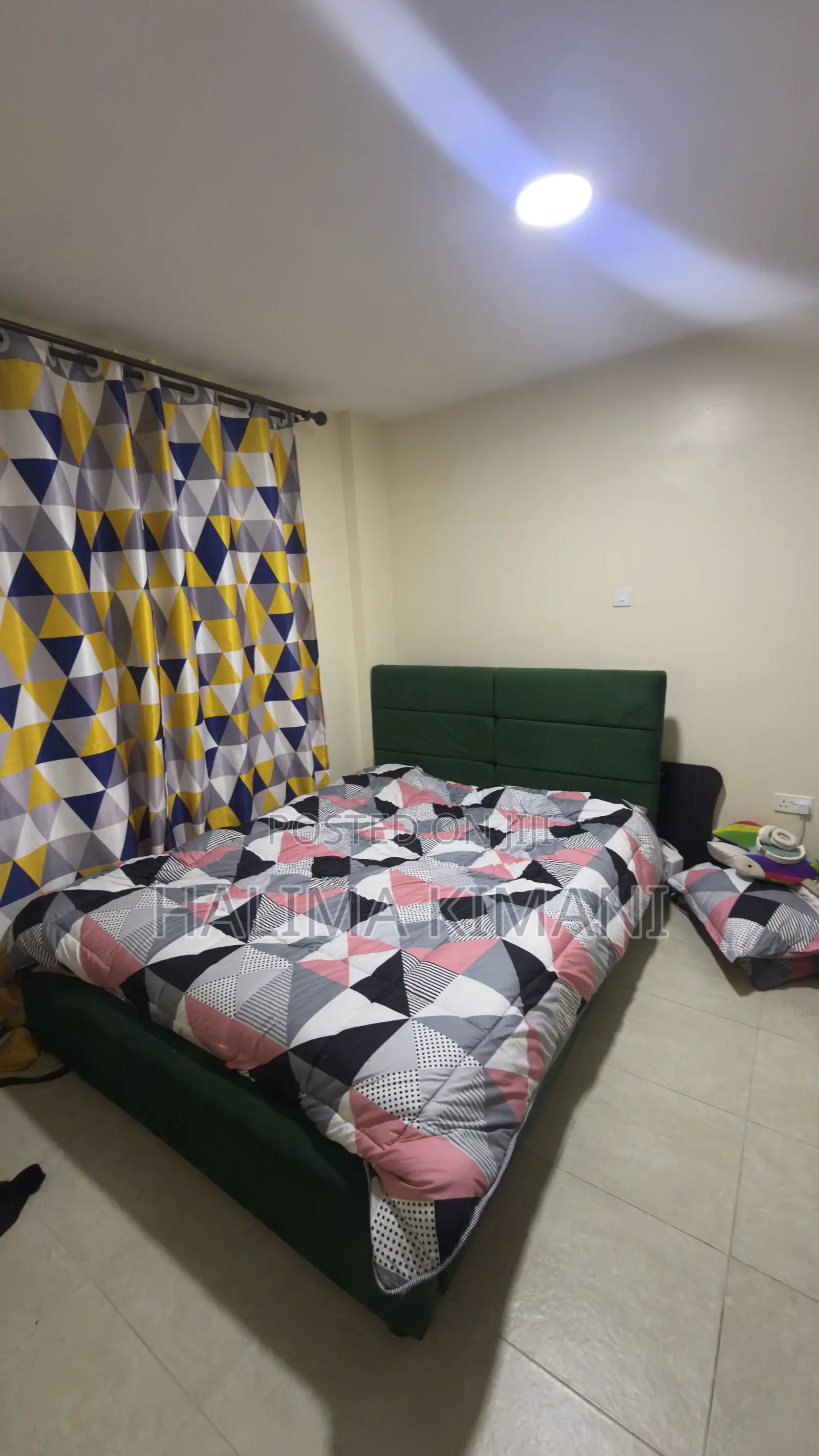 Upholstered 5by6 Platform Bed