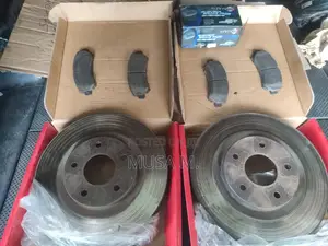 2 X Brake Rotar Disc + Brake Pads