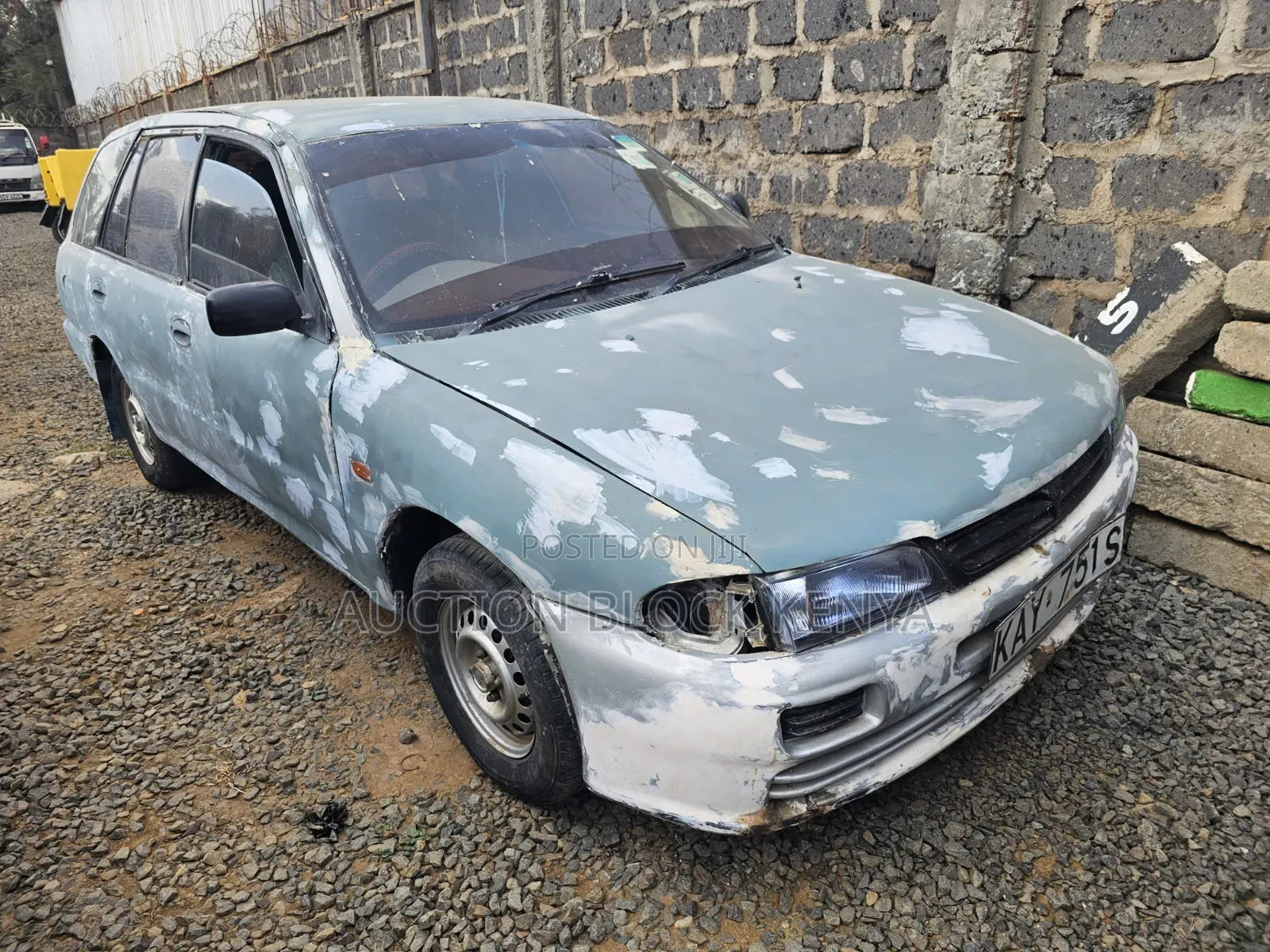Mitsubishi Lancer 2000 White