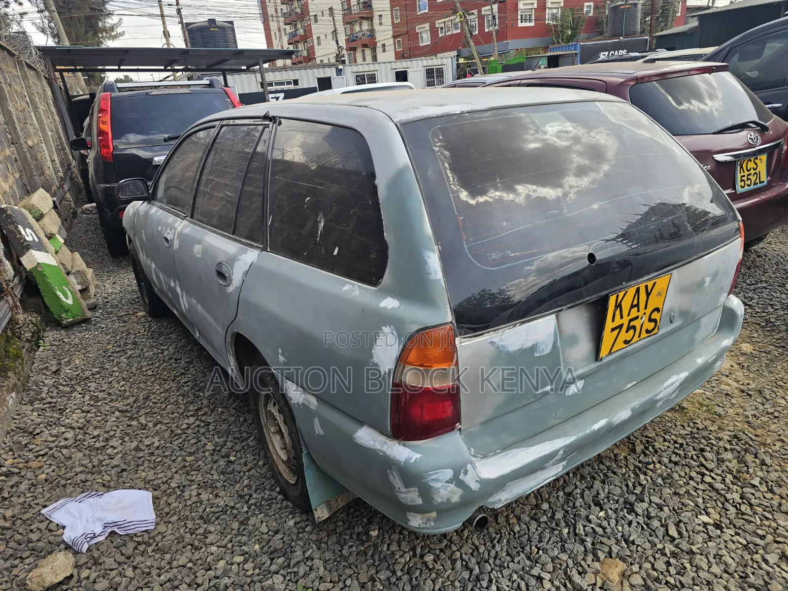 Mitsubishi Lancer 2000 White