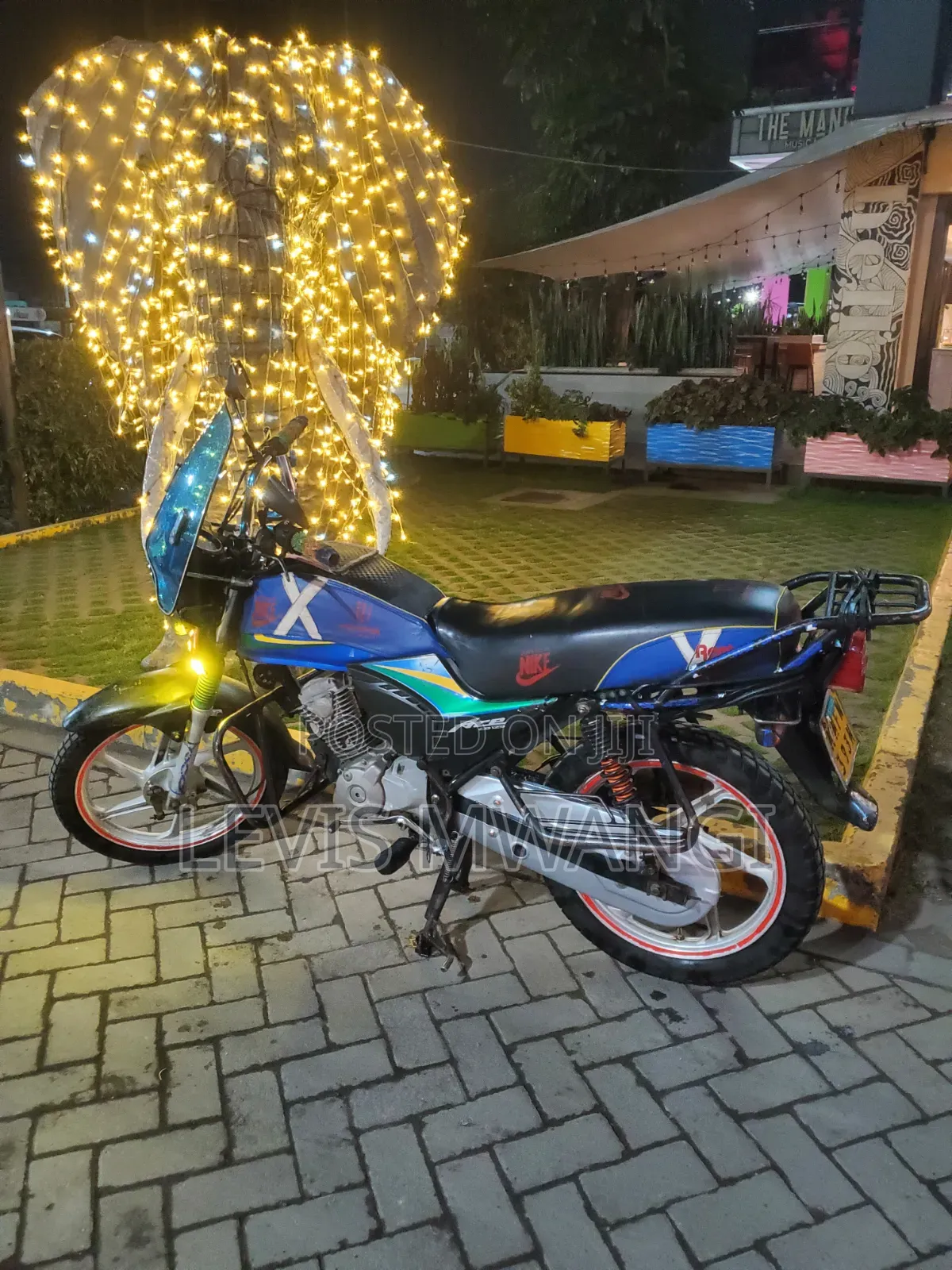 Honda CB 2022 Blue