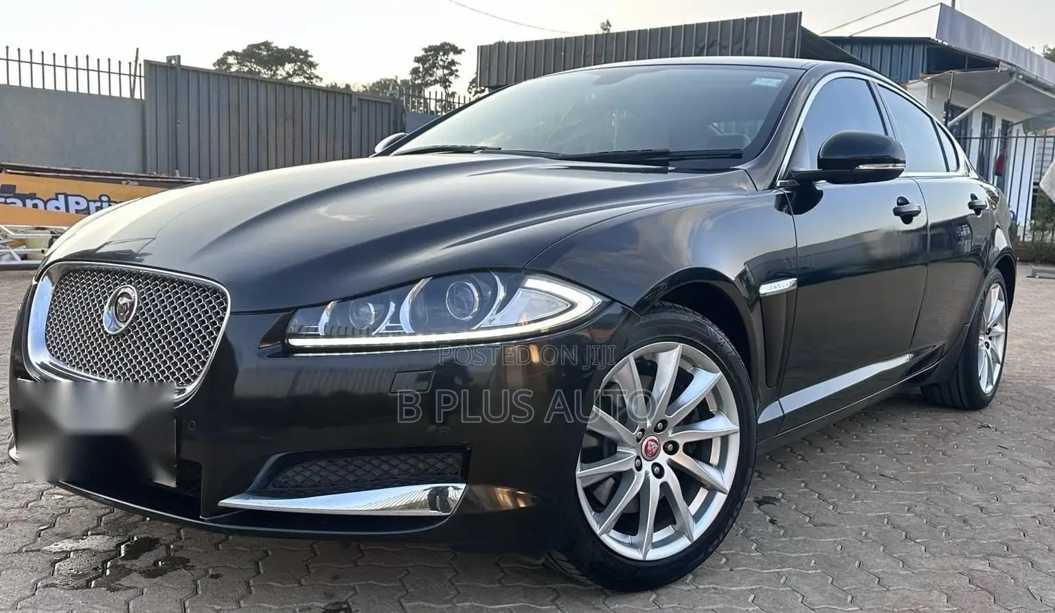 Jaguar XF 2015 Black