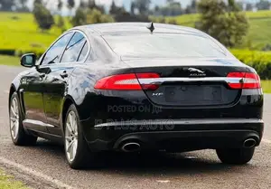 Jaguar XF 2015 Black