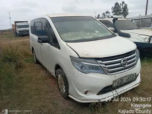 Nissan Serena 2015 White