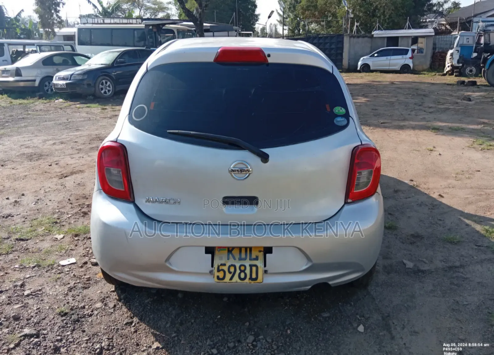 Nissan March 2015 Silver