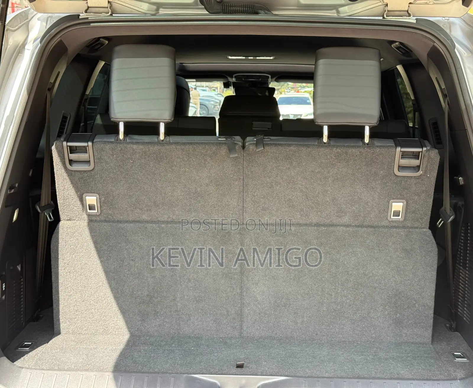 Toyota Land Cruiser LC300 2022 White