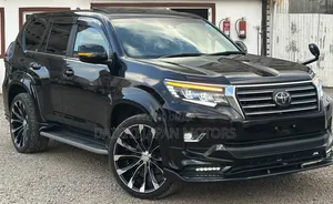 Toyota Land Cruiser Prado 2022 Black