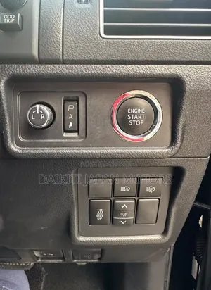 Toyota Land Cruiser Prado 2022 Black