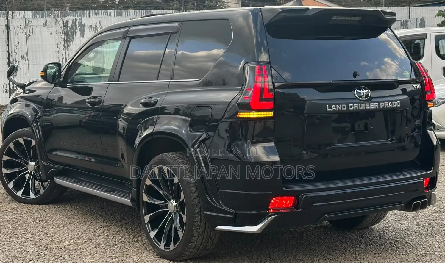 Toyota Land Cruiser Prado 2022 Black