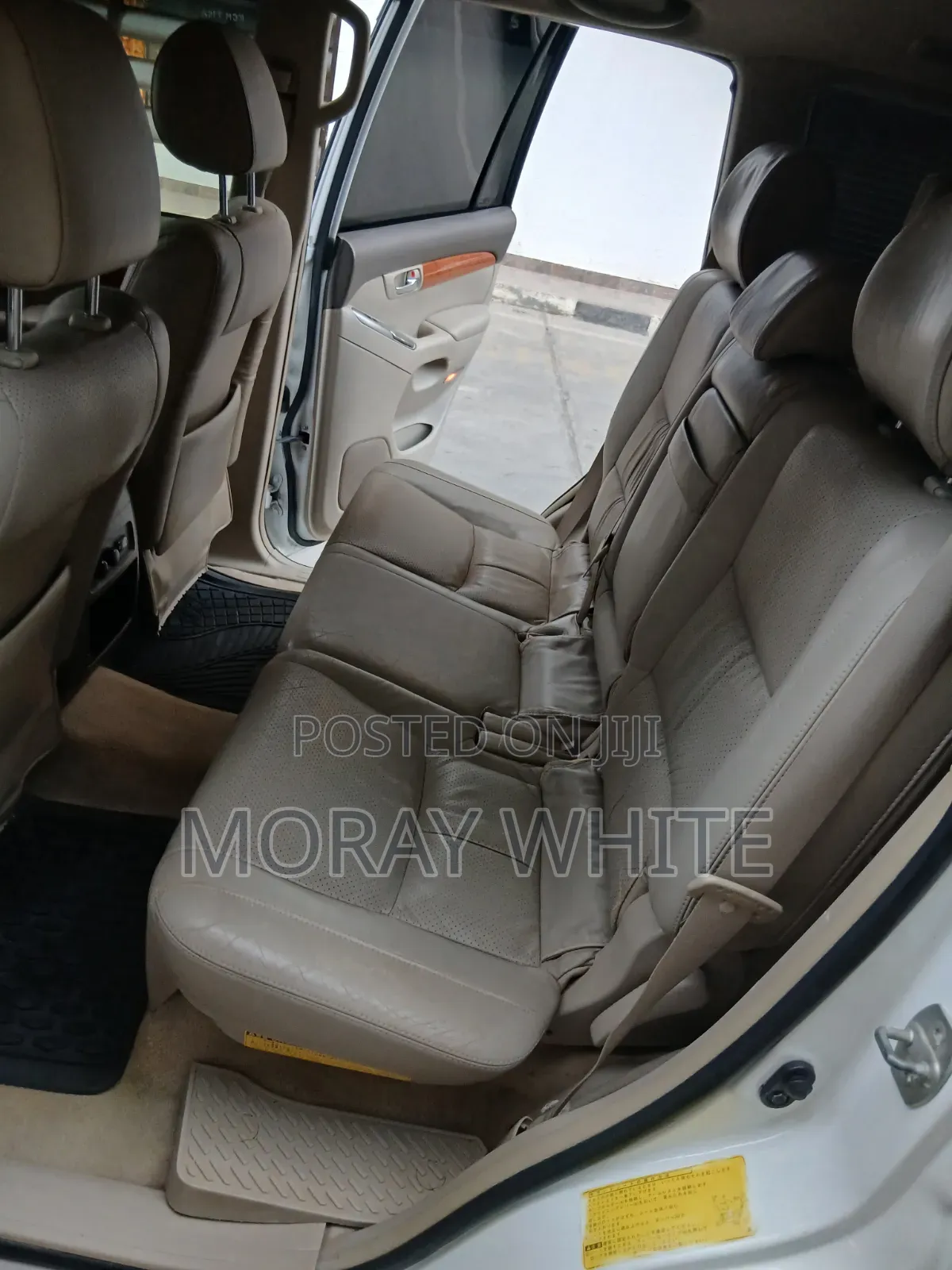 Toyota Land Cruiser 2007 White