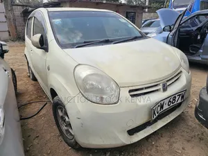 Toyota Passo 2012 White