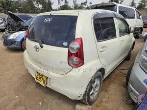 Toyota Passo 2012 White