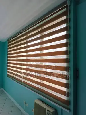 Make Every Corner Photo-Worthy With Horizontal Blinds