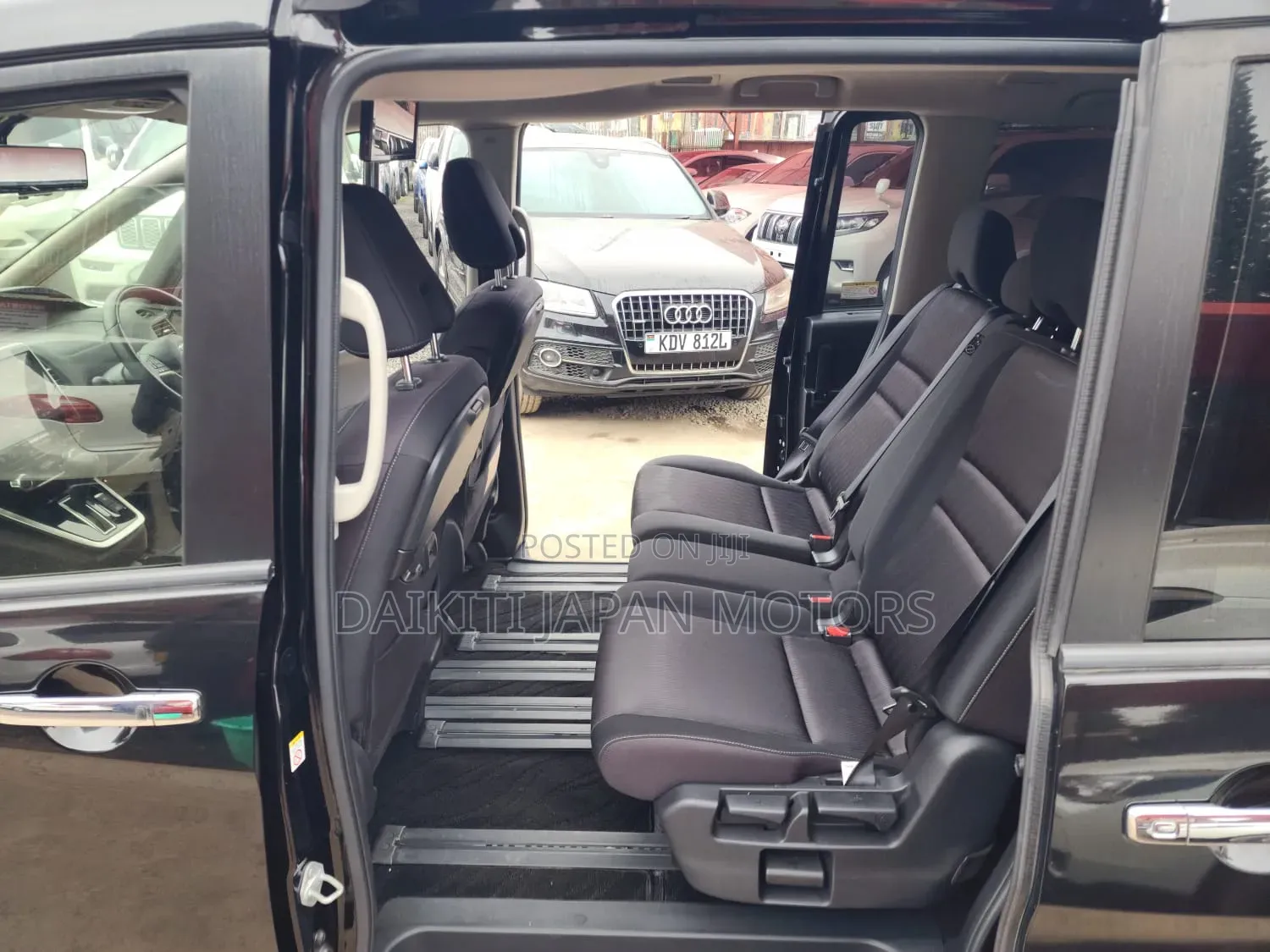 Nissan Serena 2019 Black