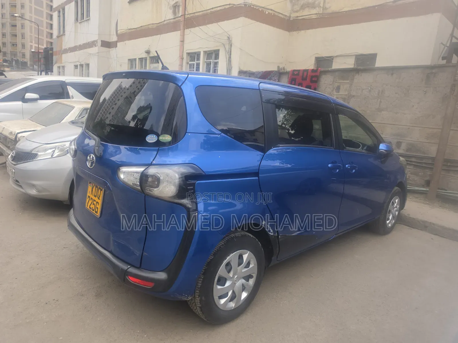 Toyota Sienta 2017 Blue
