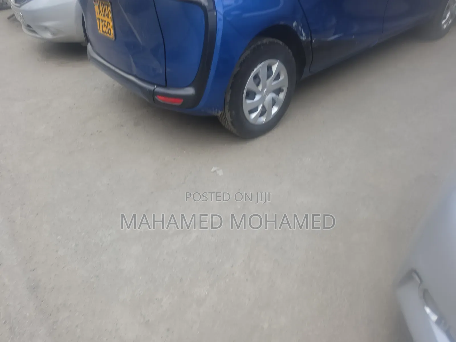 Toyota Sienta 2017 Blue