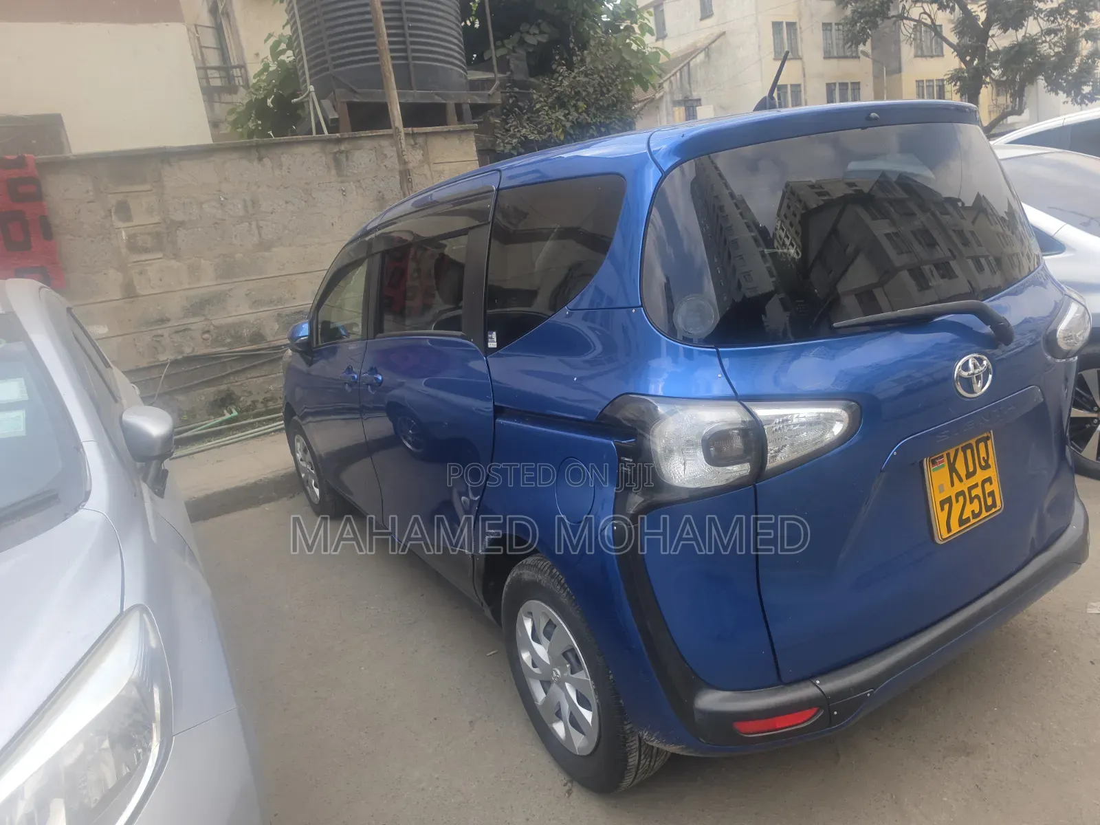Toyota Sienta 2017 Blue