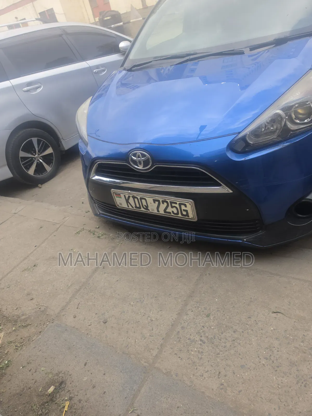 Toyota Sienta 2017 Blue