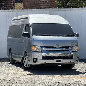Toyota HiAce 2019 Silver